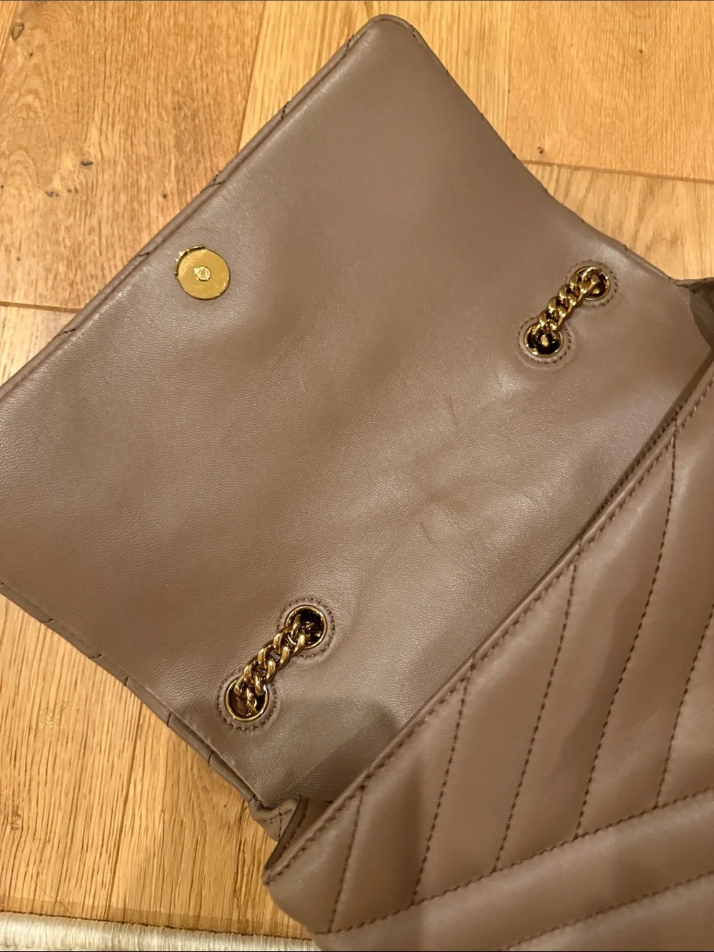Tory Burch Quilted Shoulder Bag in Taupe with Gold Hardware